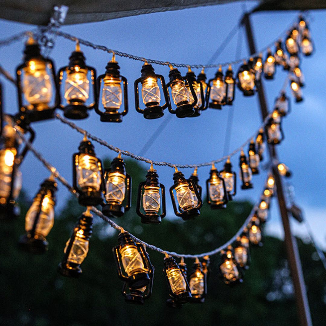 Outdoor Solar Lanterns - Waterproof LED Garden Lantern Lights with 24-Hour Runtime