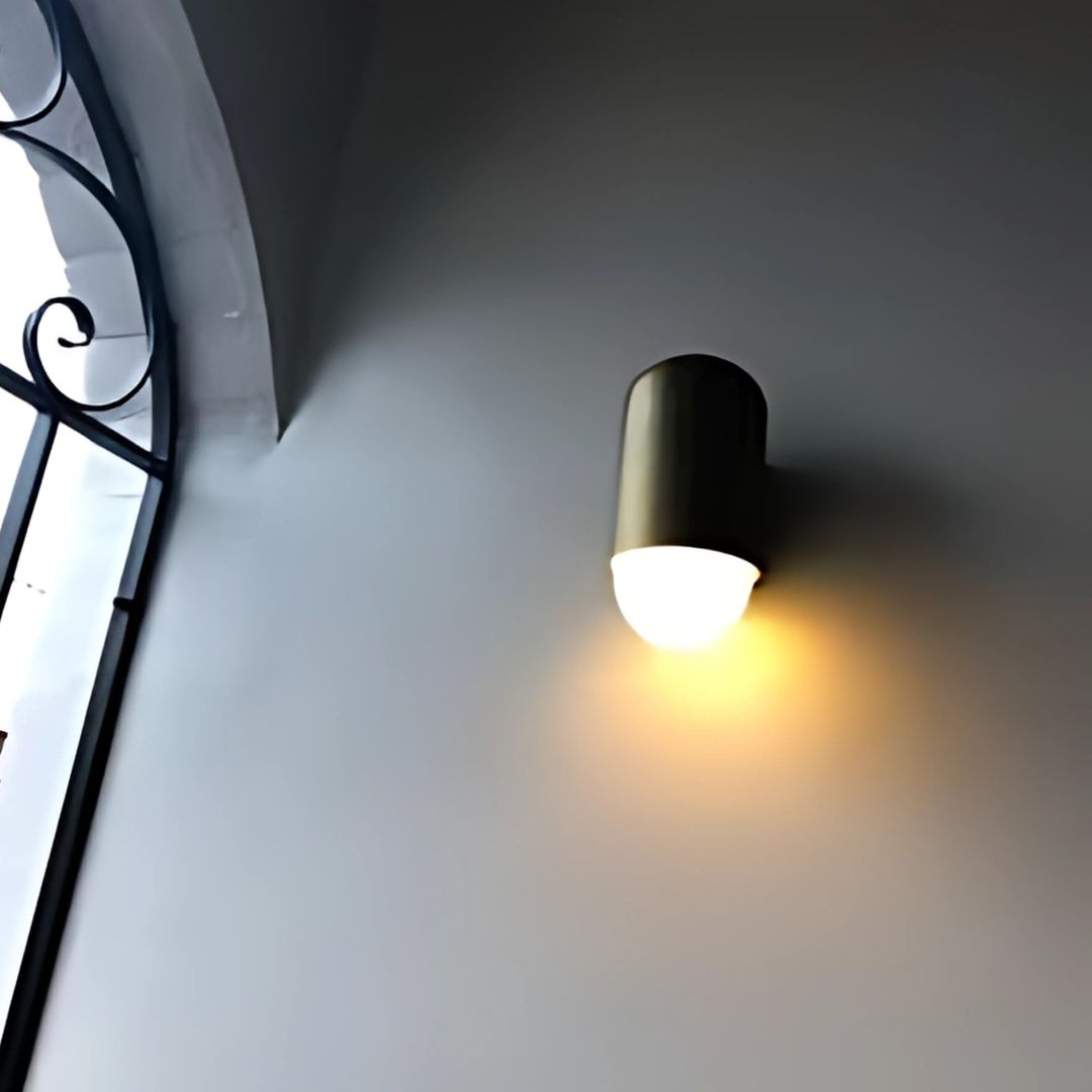 Modern Outdoor Wall Sconce – Durable Aluminum Exterior Wall Light with Soft Glow