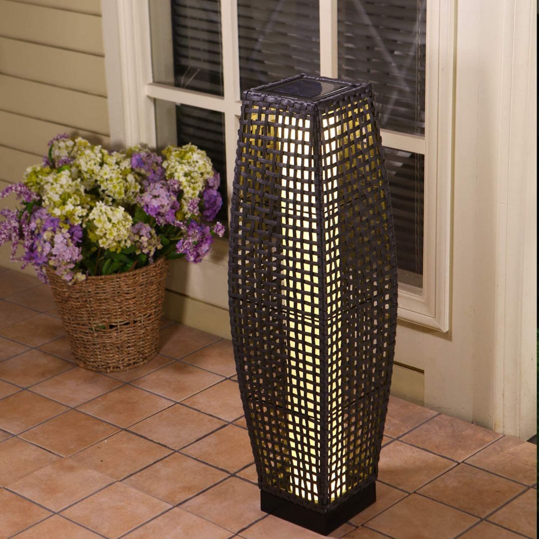 Solar-Powered Wicker Outdoor Lantern Floor Lamp – Weather-Resistant Design