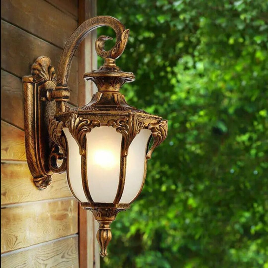 Vintage Weatherproof Outdoor Wall Light - Die-Cast Aluminum Exterior Sconce