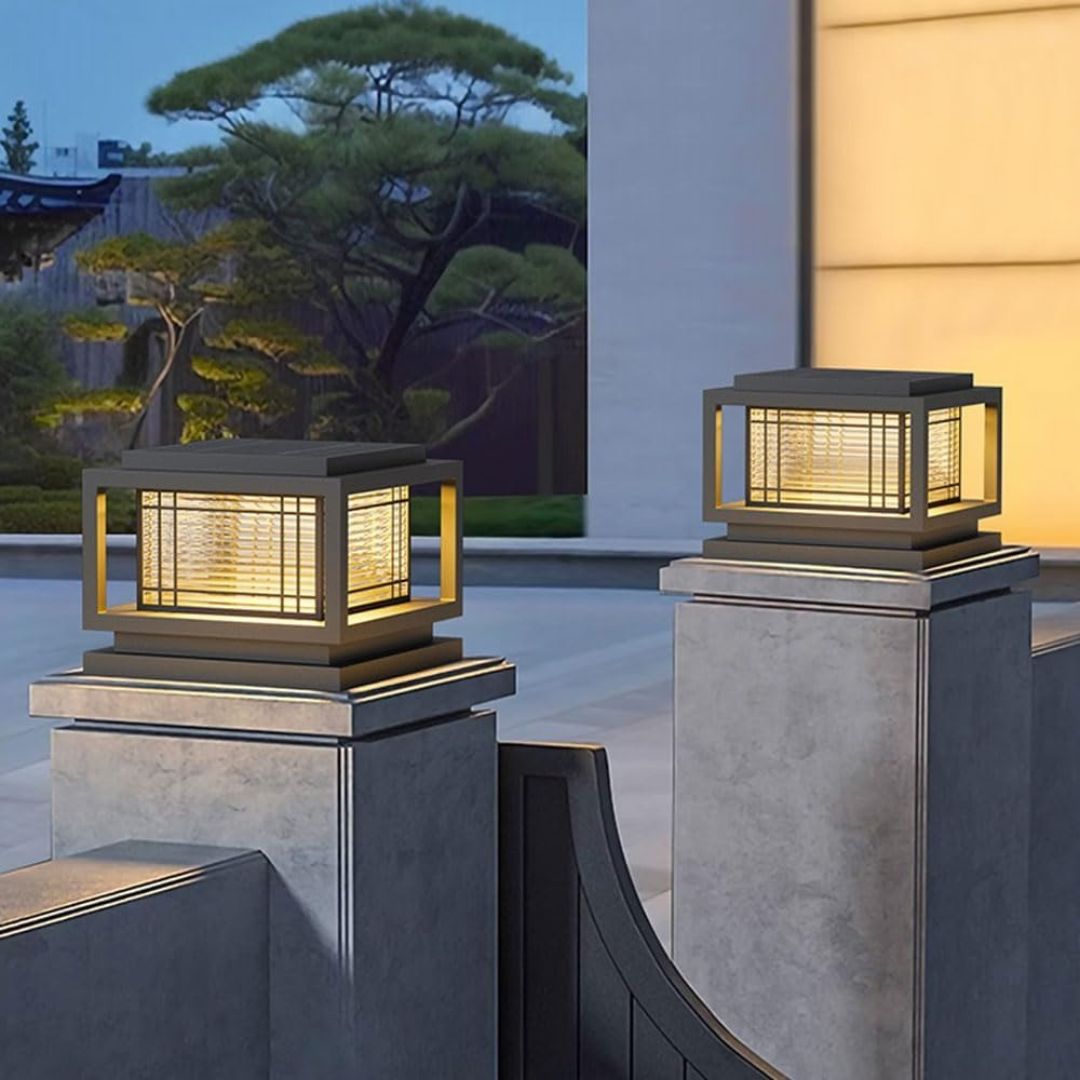 Solar Powered Outdoor Post Light Waterproof Modern Black Aluminum