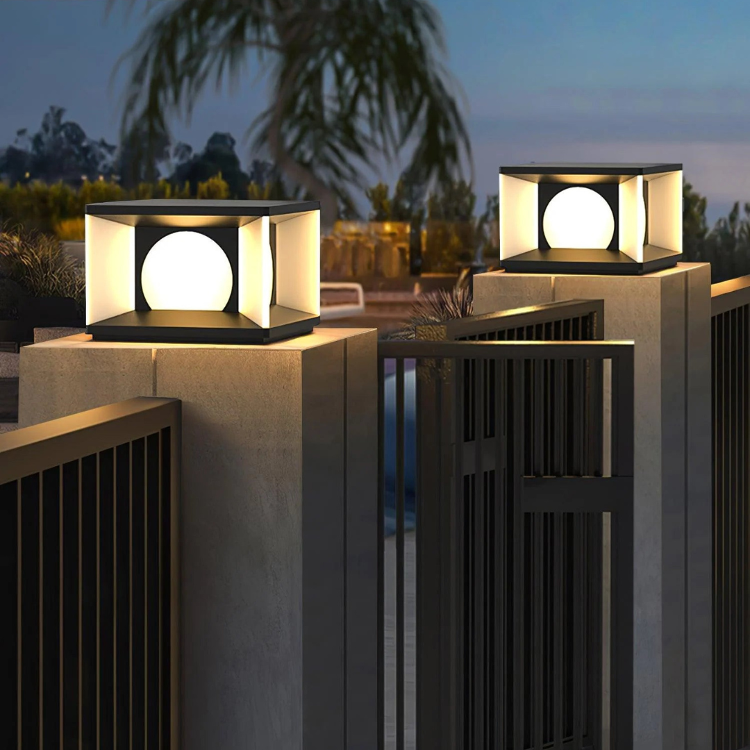 Square Outdoor Lamp with Integrated LED – Durable Acrylic Shade for Garden Lights