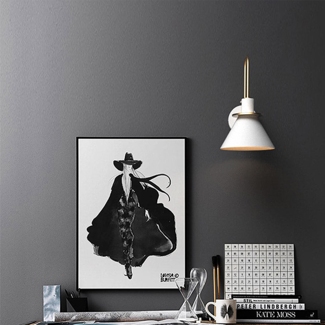 Minimalist Wall Sconce – LED, Iron Finish, Modern Design