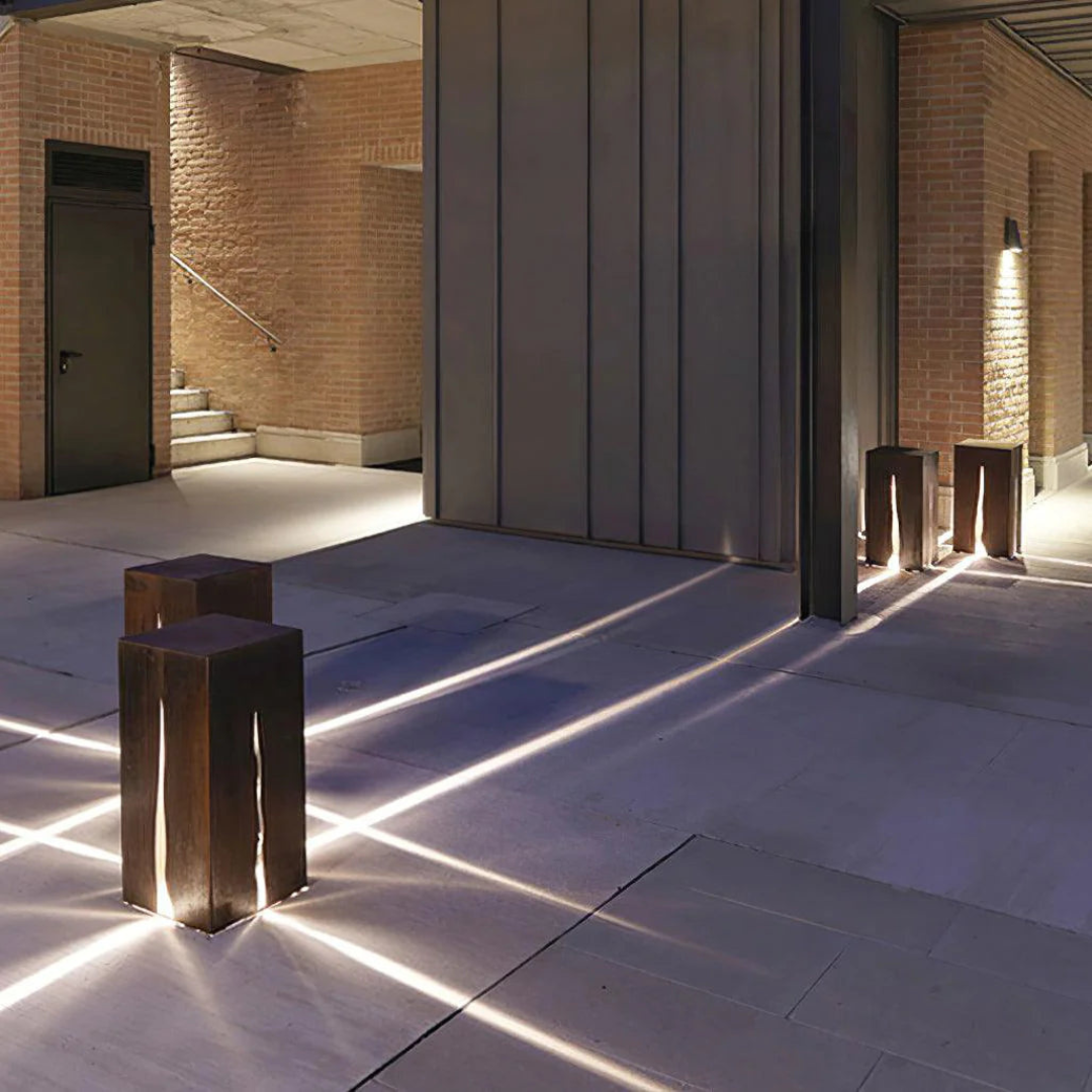 Modern Cube Outdoor Light with Integrated LED – IP65 Waterproof Garden Lighting