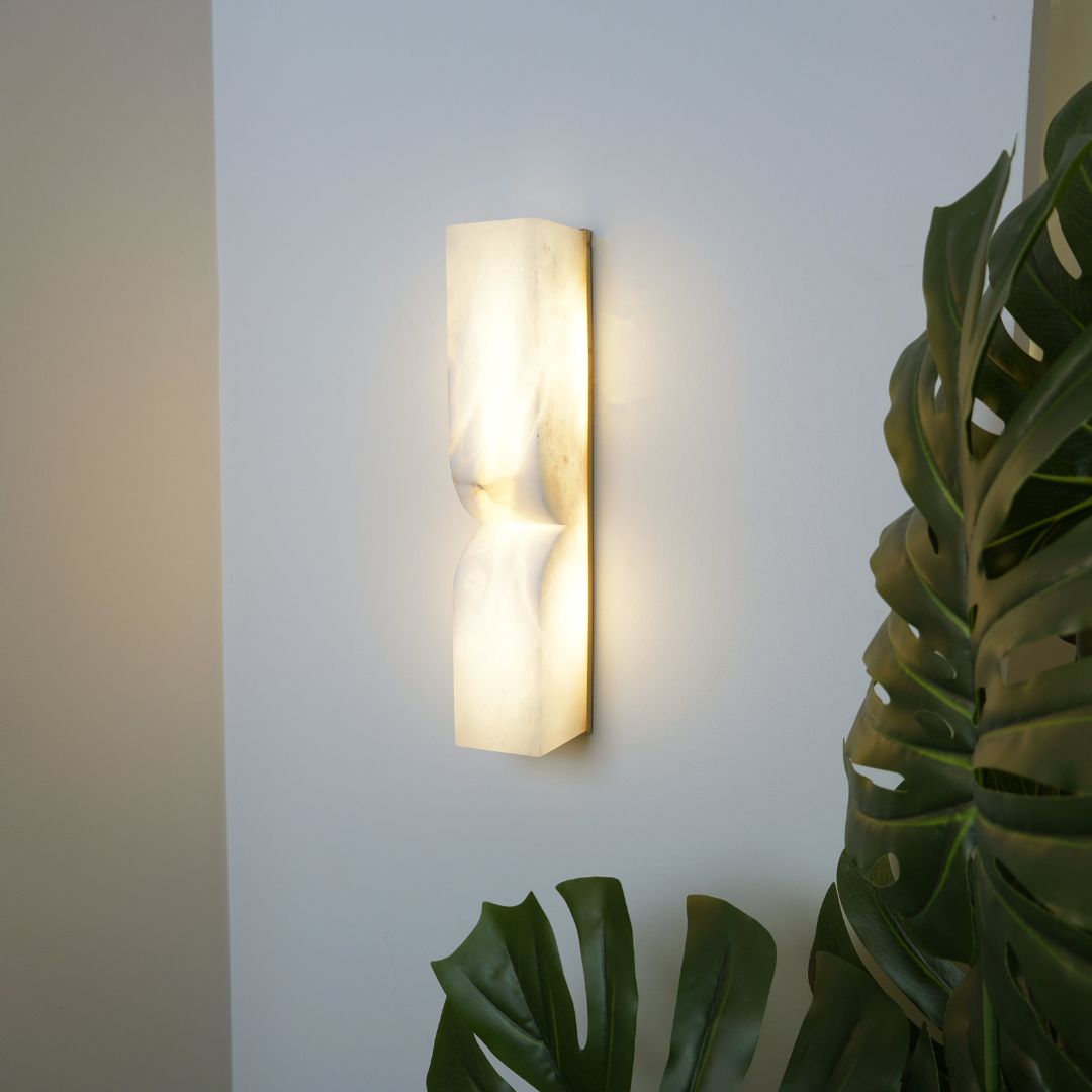 Elegant Alabaster Wall Sconce Lighting with Integrated LED – Modern Geometric Design