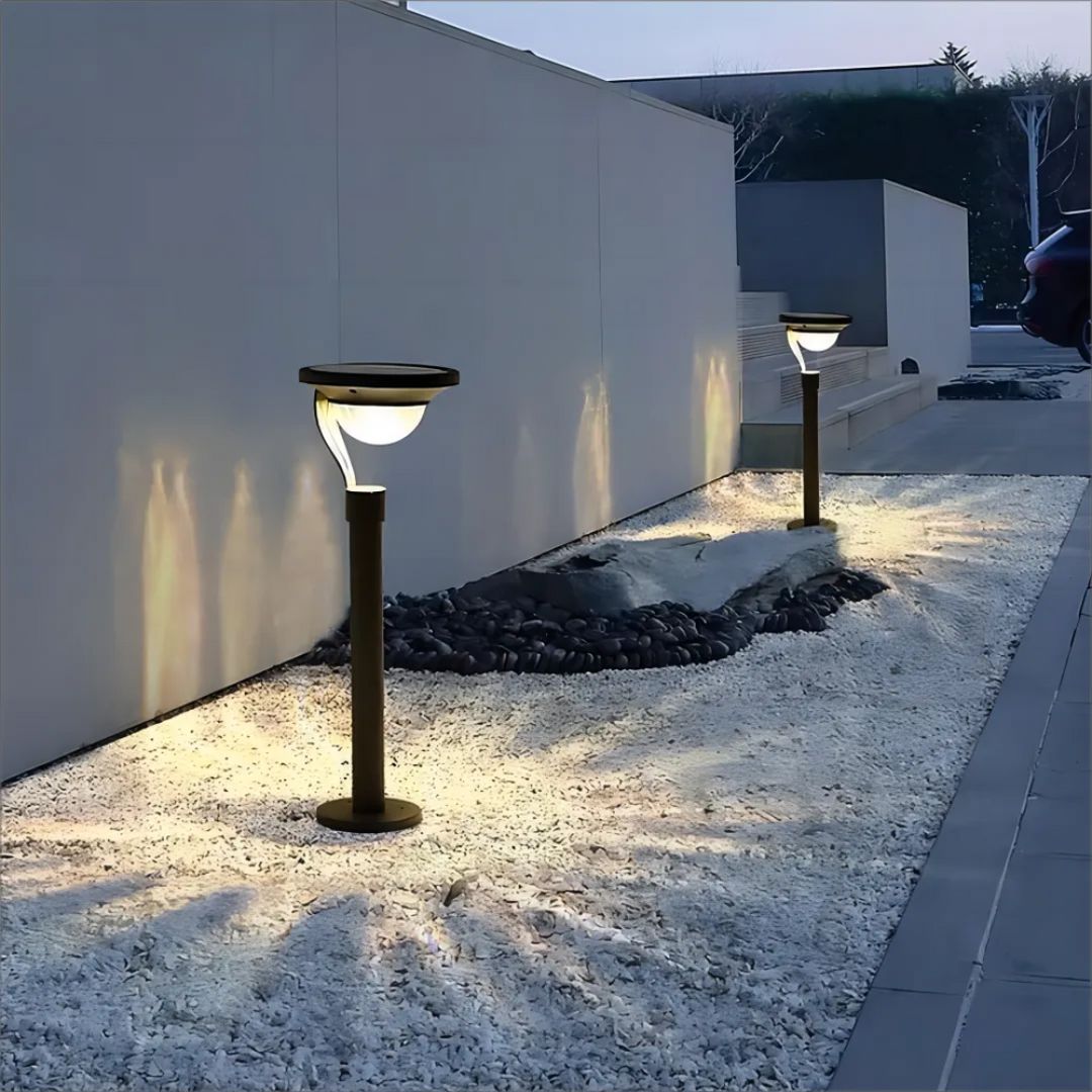 Solar Pathway Light – Eco-Friendly Outdoor Lighting with Automatic Dusk to Dawn Illumination