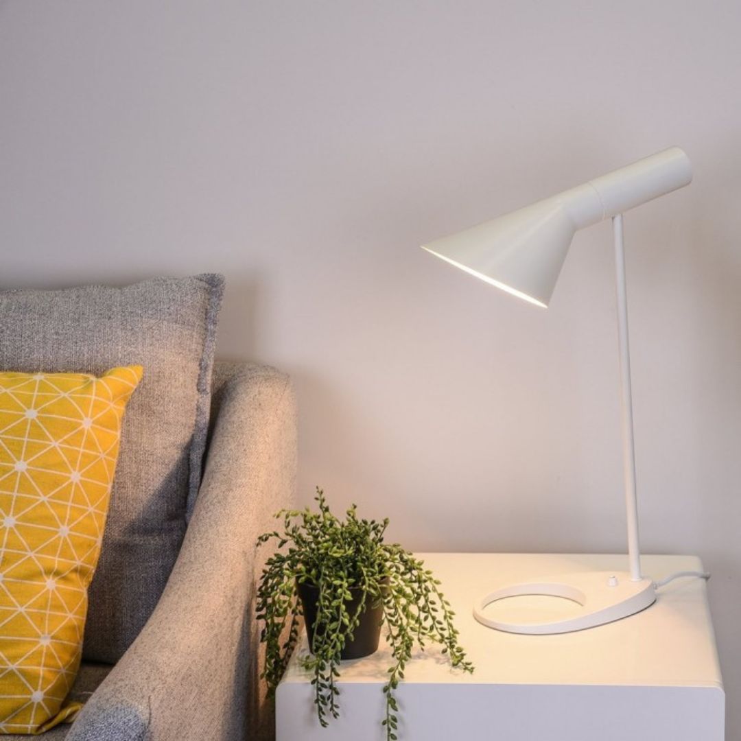 Modern Tilted Desk Lamp – Black or White Metal, E27 Socket, Angled Cone Shade