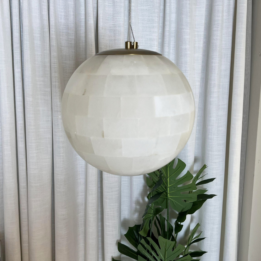 Elegant Brass and Alabaster Pendant Light – Modern Kitchen Hanging Lights