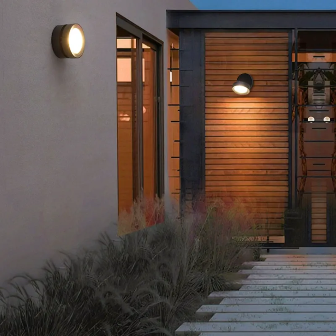 Outdoor Wall Light 12W LED IP65 Round Black Aluminium Adjustable