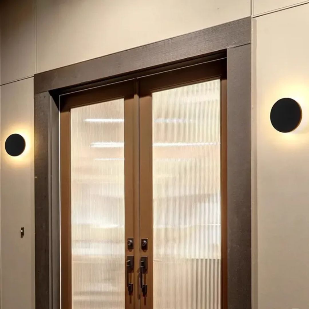 Outdoor Round Wall Light Black Aluminium LED Warm White IP54