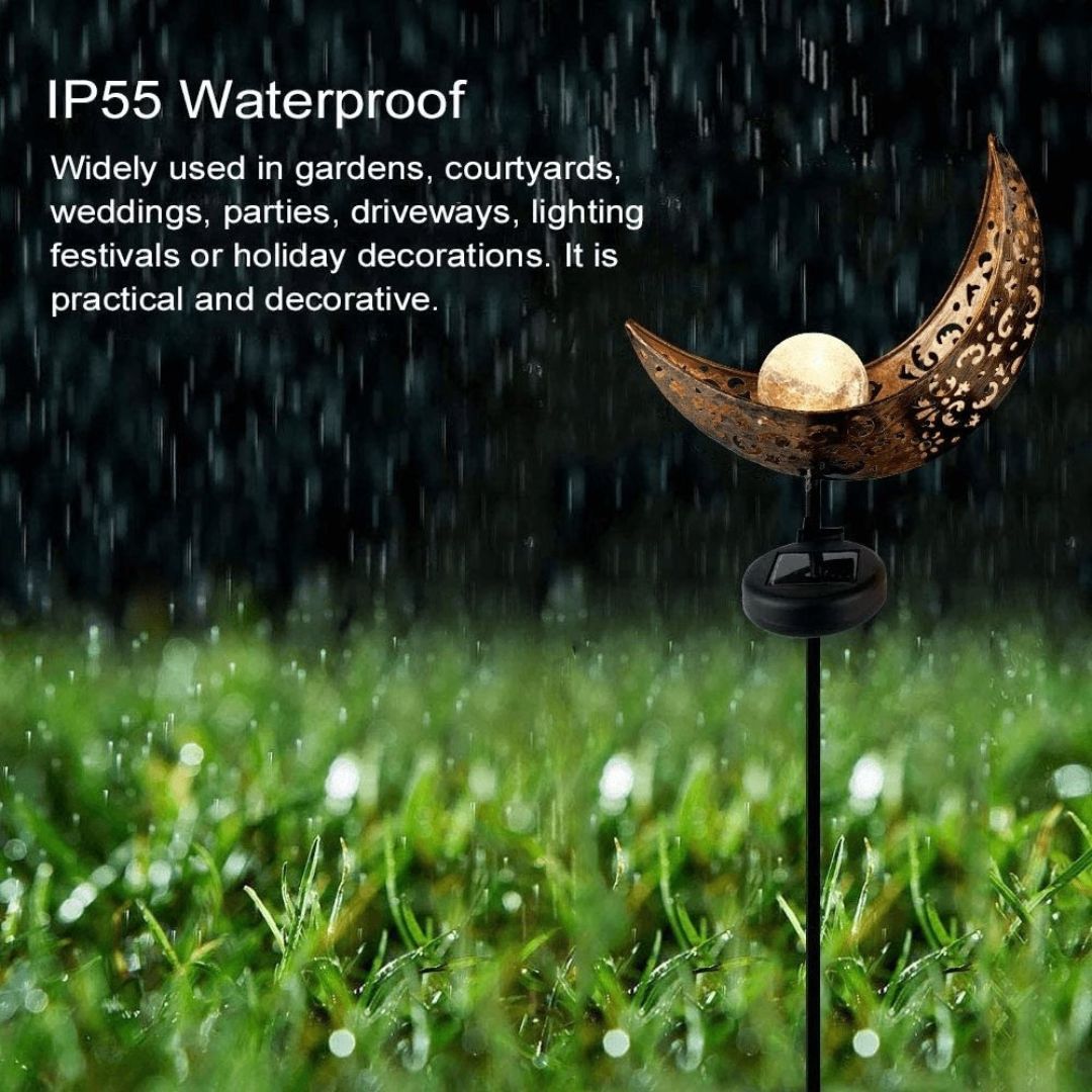 Solar Outdoor Half-Moon Light with Dusk-to-Dawn Sensor – Weatherproof Garden Lights