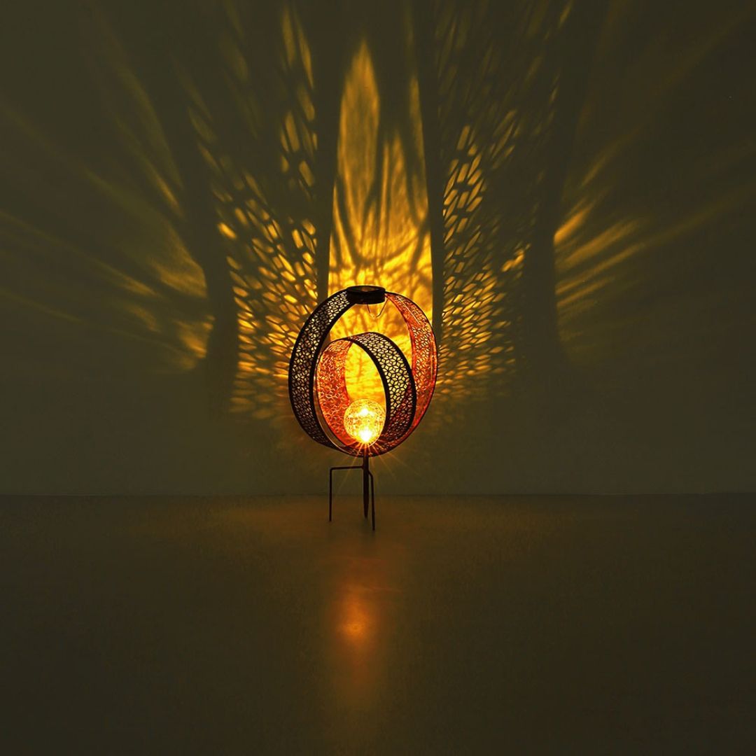 Solar Garden Light Rust Metal Crackle Glass LED Outdoor