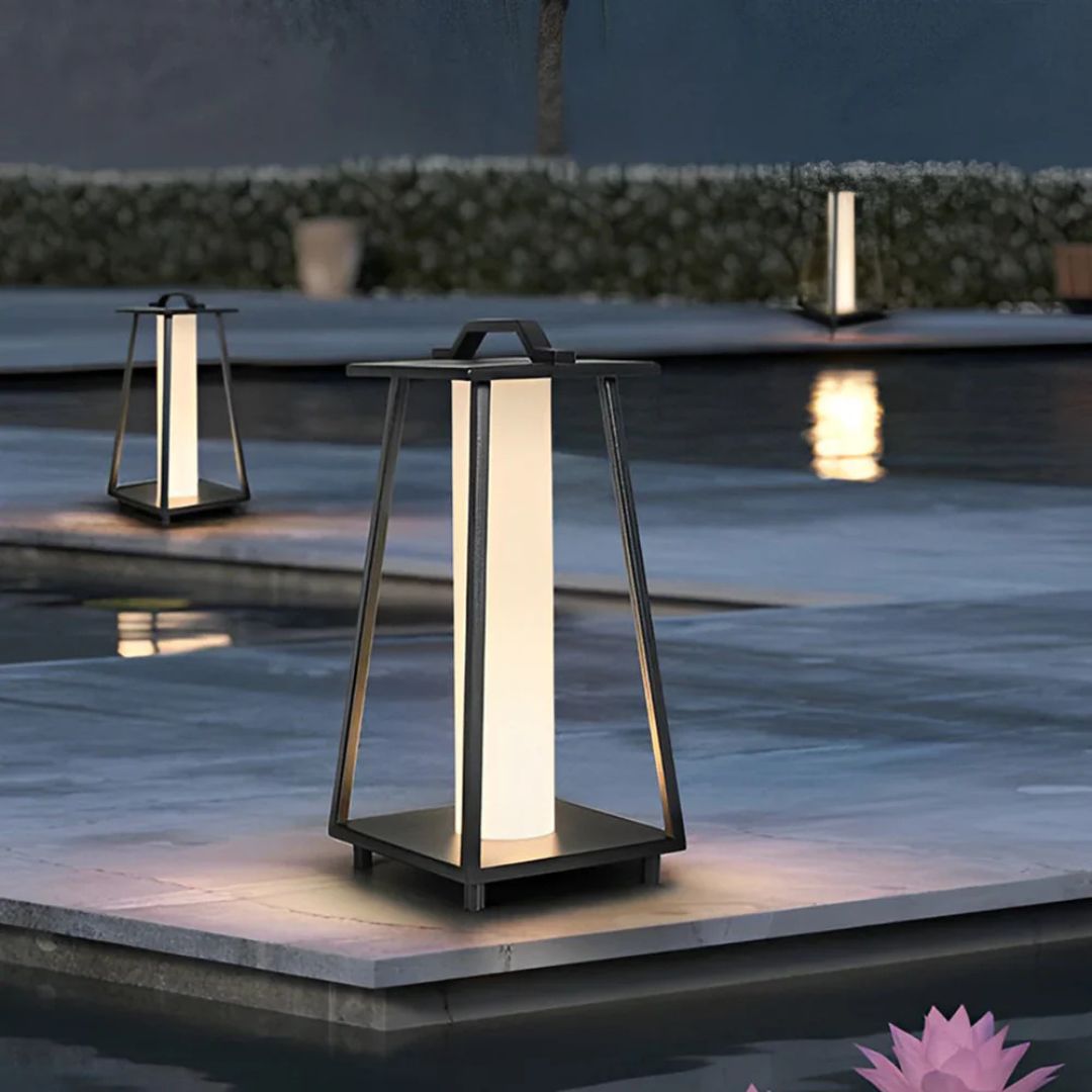 Outdoor LED Lantern Light Stainless Steel Solar Floor Lamp