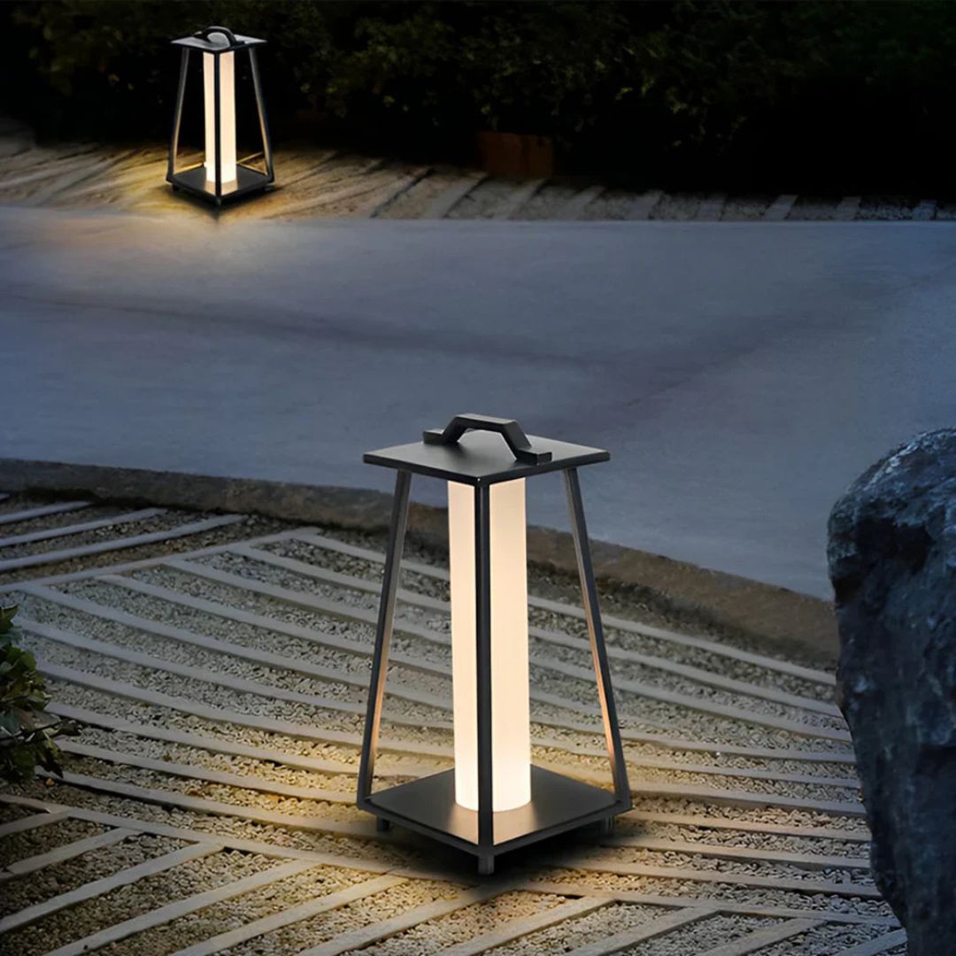Outdoor LED Lantern Light Stainless Steel Solar Floor Lamp