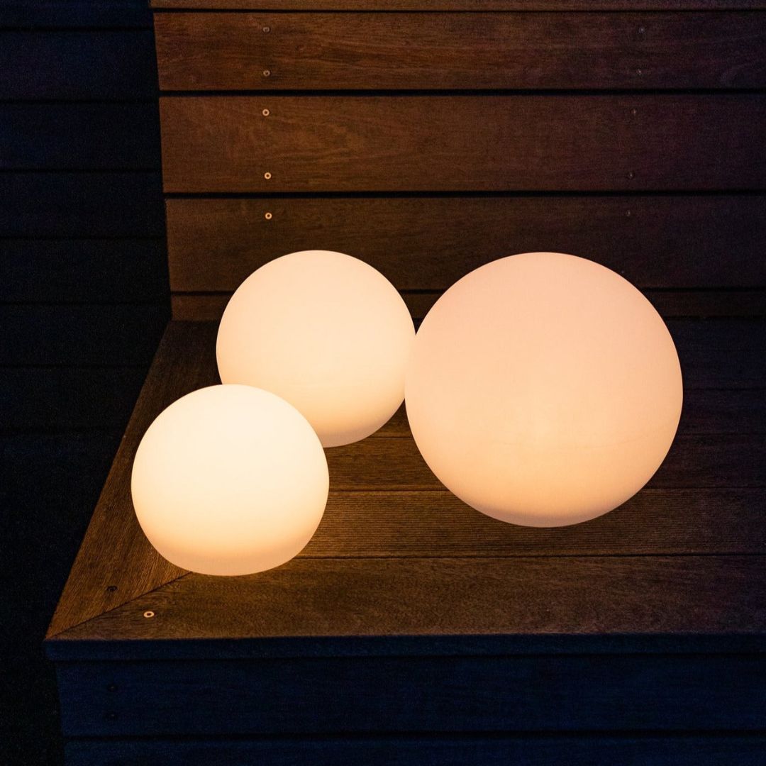 Solar Garden Lights – 16 Colors, Weather-Resistant, Outdoor Landscape Lighting