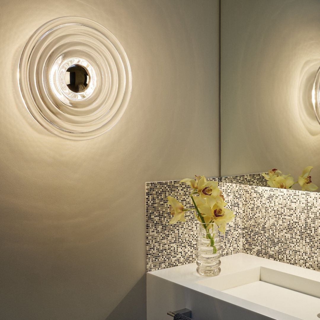 Elegant Outdoor Wall Light Sconce with Customizable Metal Dome – Glass & Steel Design