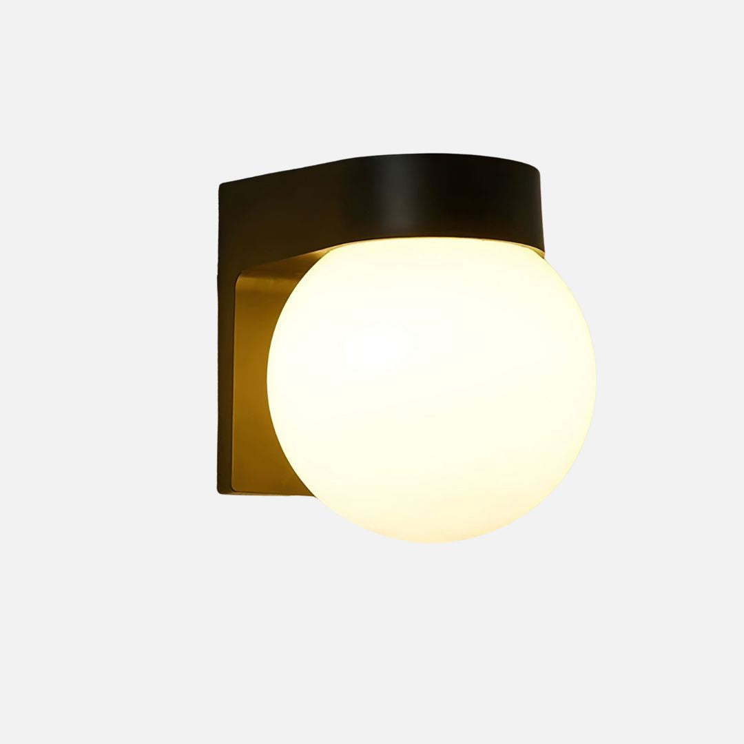 IP65 Waterproof Globe Lighting Fixture – Modern Wall Light for Outdoor Use