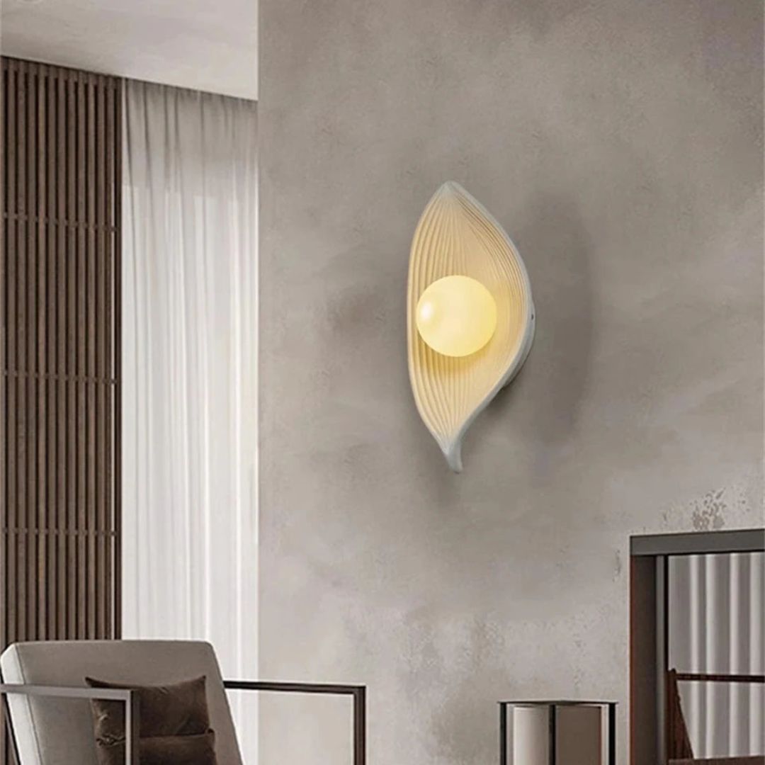 Elegant Leaf Wall Sconce Light with LED Bulbs – Resin Wall Lamp Decoration