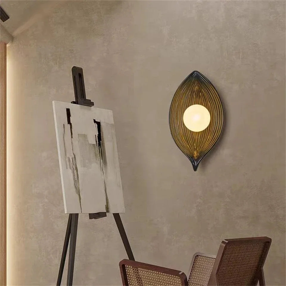 Elegant Leaf Wall Sconce Light with LED Bulbs – Resin Wall Lamp Decoration