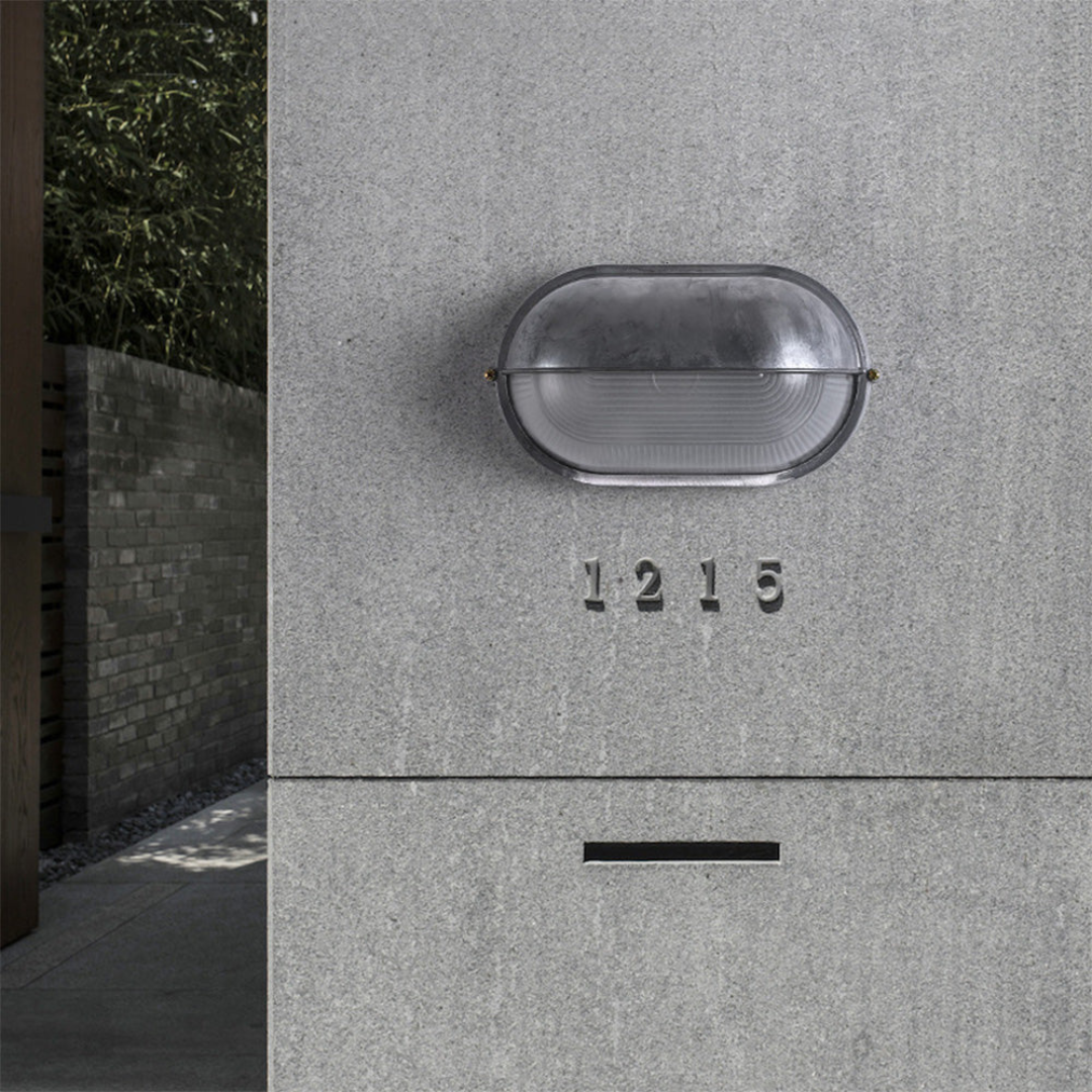 Modern Waterproof Outdoor Wall Sconce - Sleek Aluminum and Glass Design