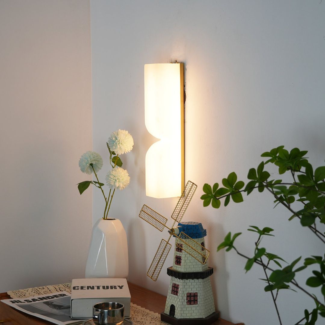 Elegant Alabaster Wall Sconce Lighting with Integrated LED – Modern Geometric Design