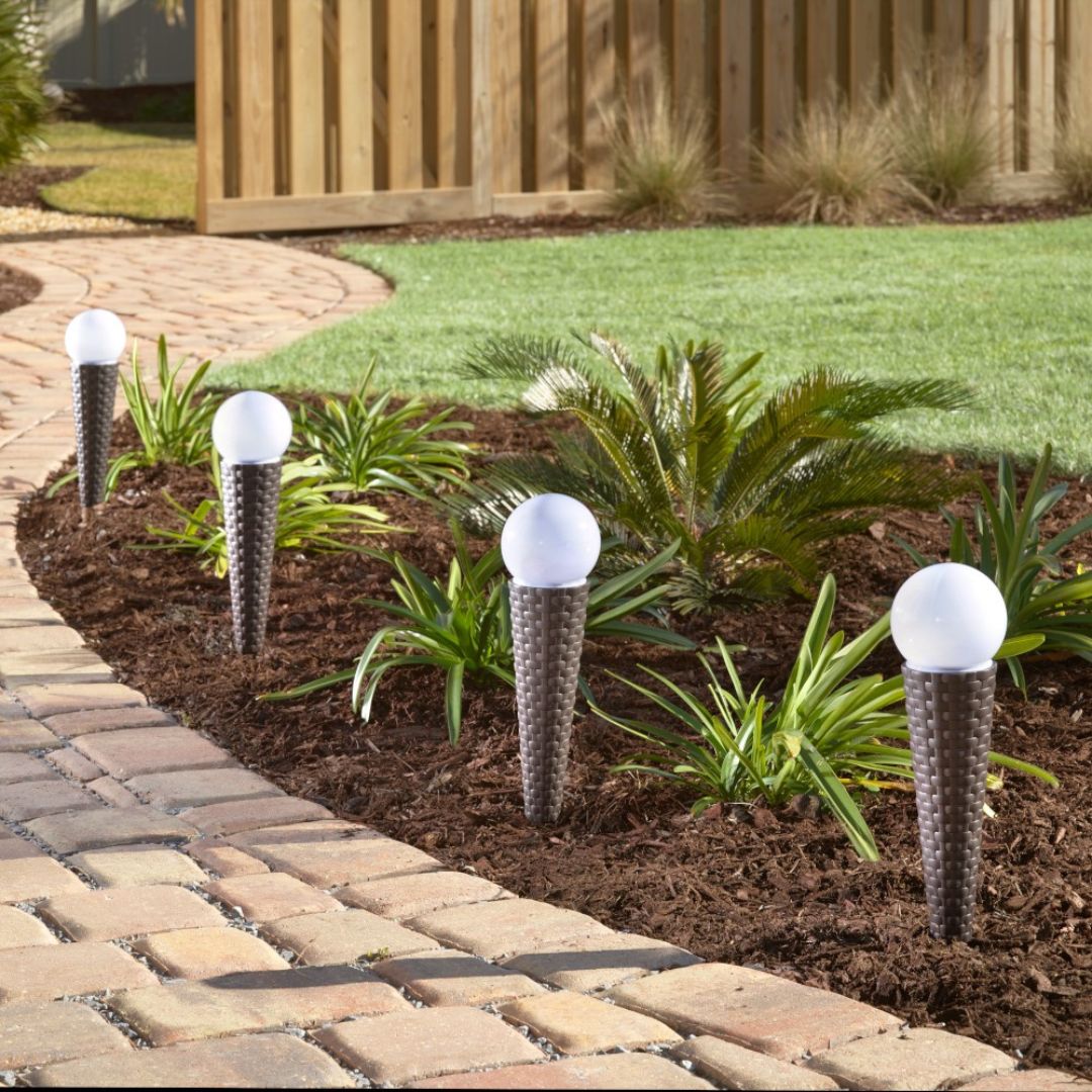 Solar Path Lights 4-Pack Brown Wicker with Frosted Globe